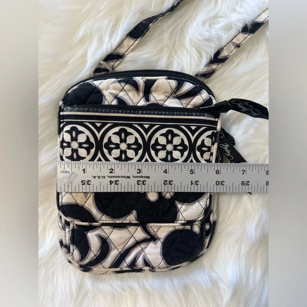 Vera Bradley cloth crossover bag with built in wallet black and white - Picture 6 of 10